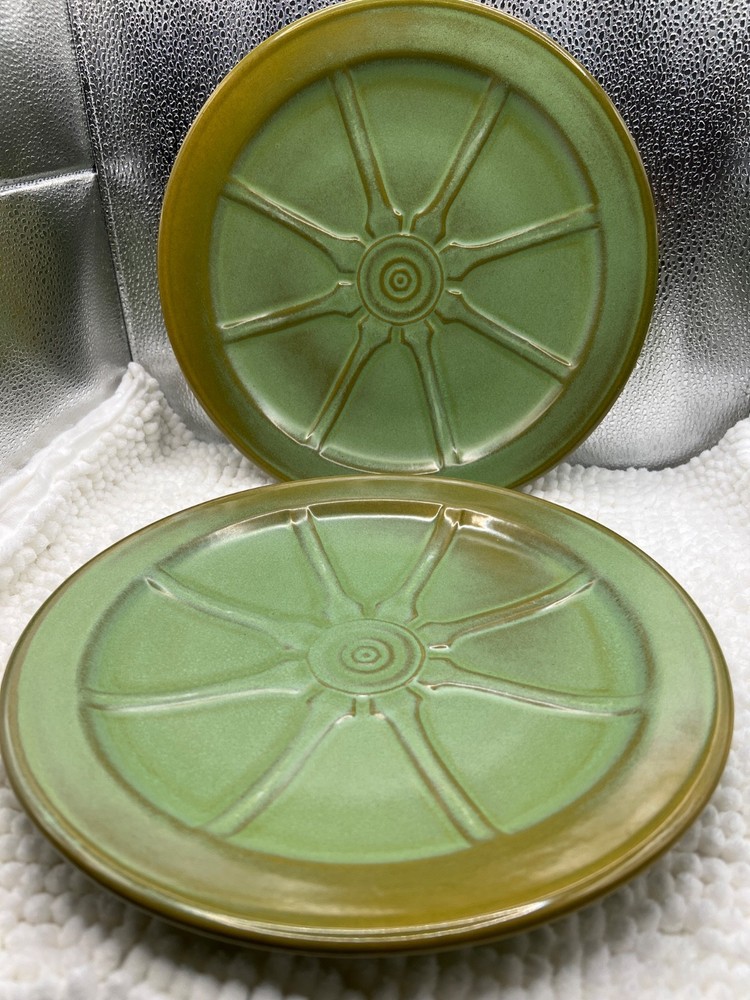 Frankoma Wagon Wheel Prairie Green Dinner Plate 10.5