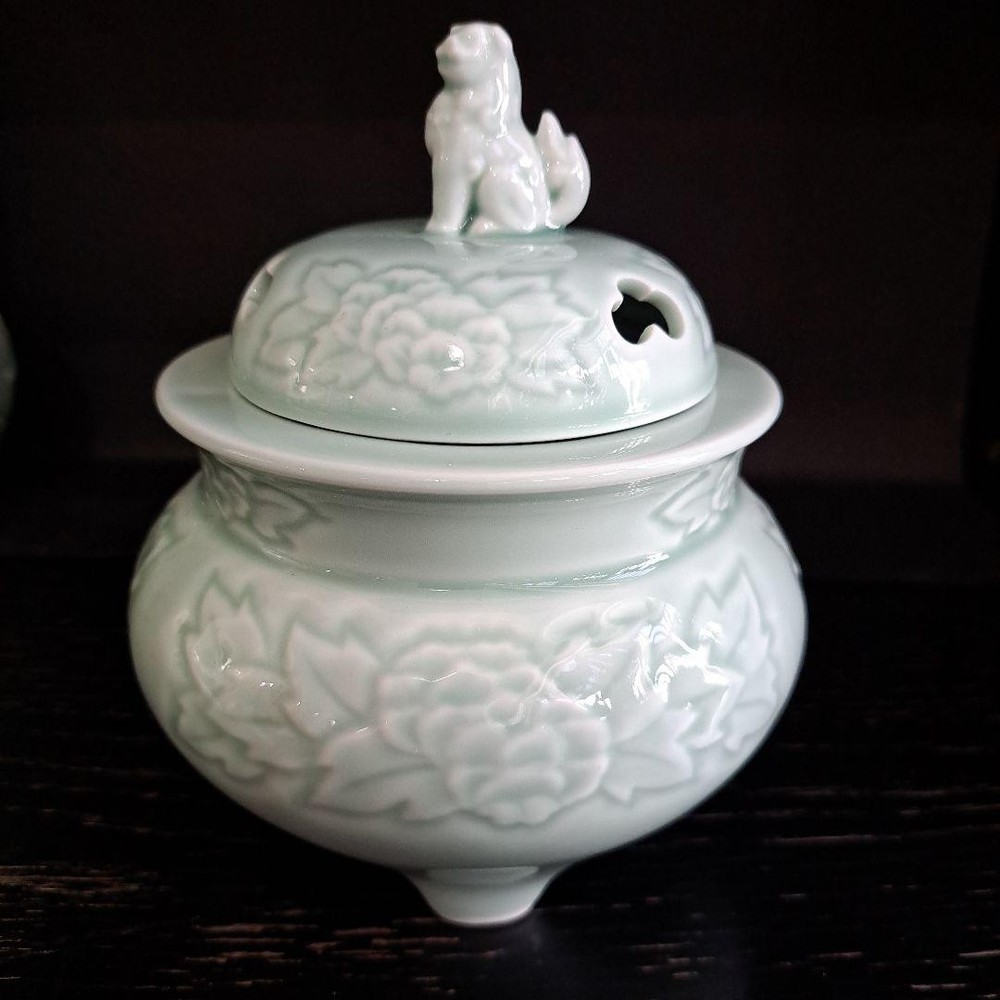Arita Porcelain Incense Burner Japanese Vintage Ceramic Censer Shishi 5.5 inch