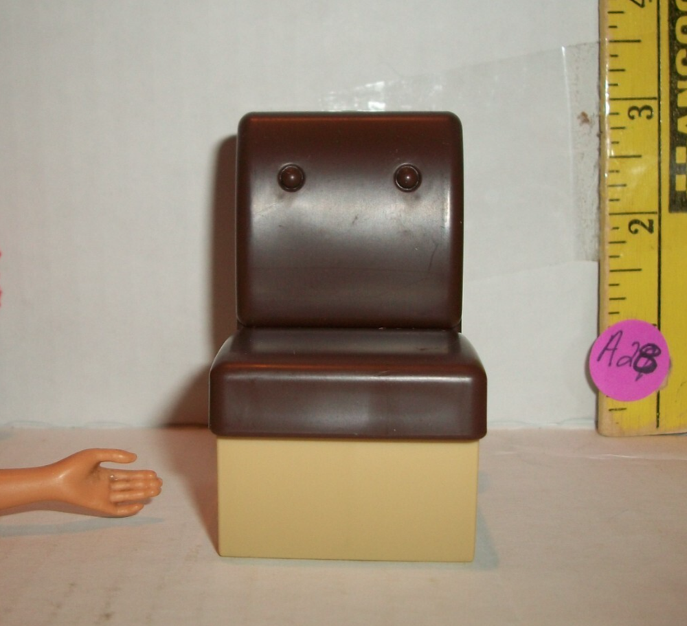 MINIATURE RE-MENT CHAIR BOOTH STYLE ACCESSORY FOR DOLLHOUSE & 4 INCH DOLLS A28