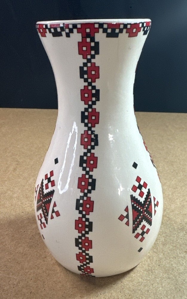Vintage Ukrainian Vase 6”