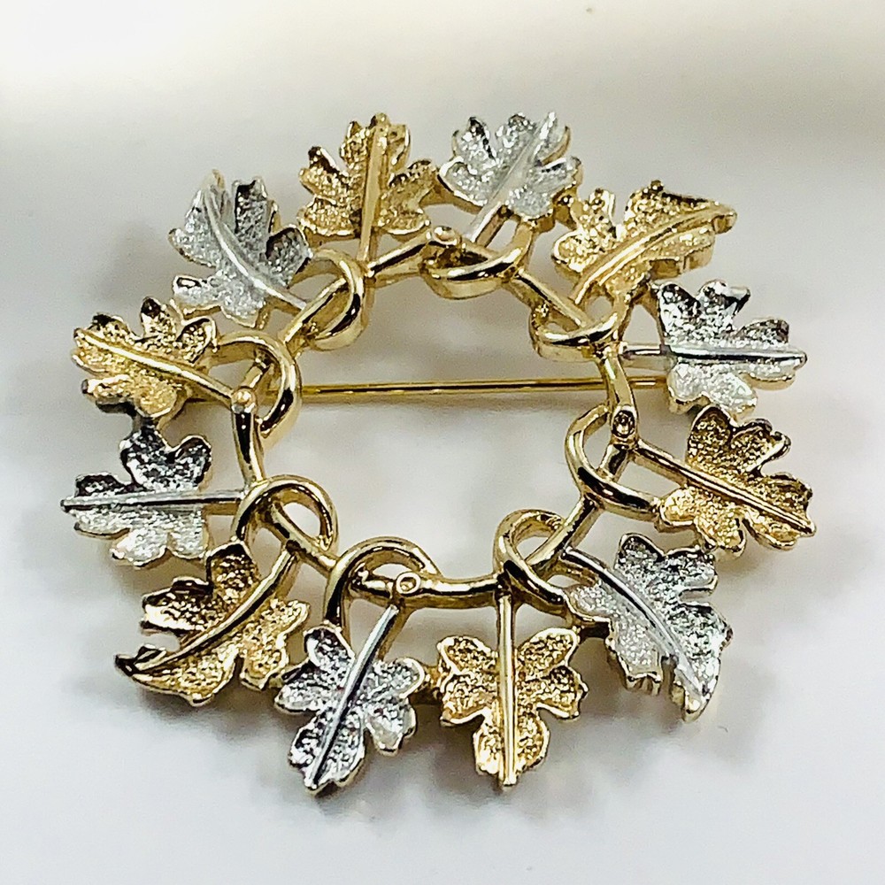 Vintage SARAH COVENTRY Signed Gold & Silver Tone Circle Leaf Brooch Pin