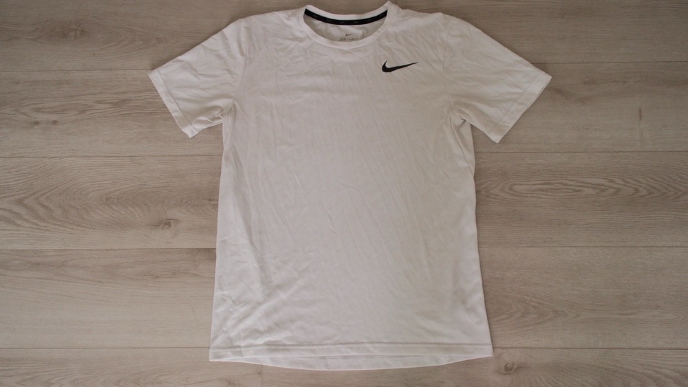 Nike Men's Dri-FIT White T-Shirt Size M Short Sleeve Crew Neck Activewear