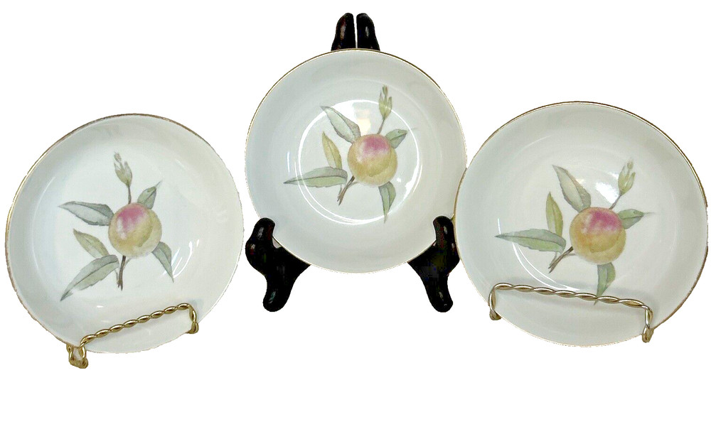 Vintage Set of 3 Royal Worcester Evesham Gold Fruit/Dessert Bowls ~ (c) 1961