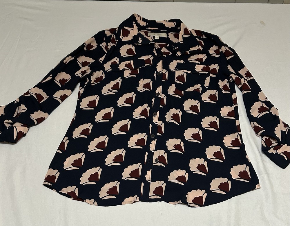 Ann Taylor LOFT Navy Blue Pink Floral Blouse Women's Retro-look, Size Medium