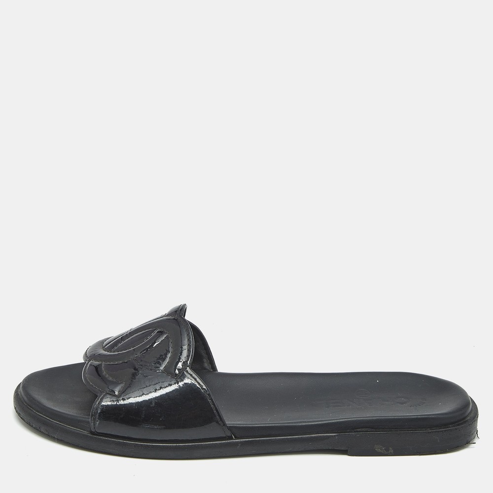 Chanel Black Patent Leather CC Logo Flat Slides Size 40 EU