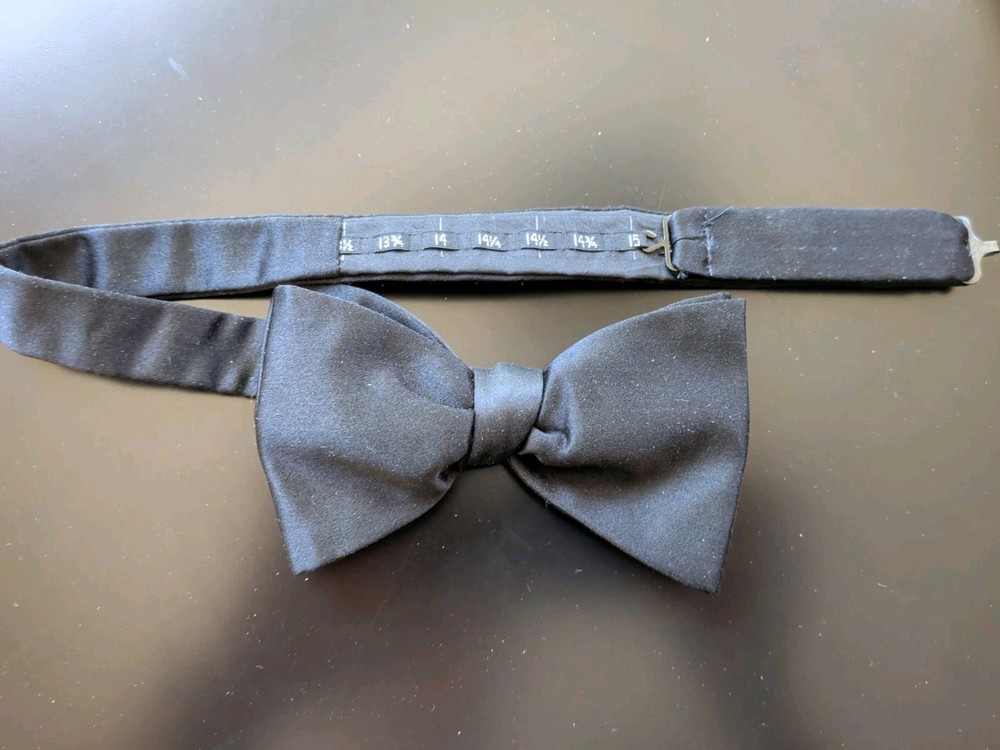 Brooks Brothers Vintage Silk Bow Tie 1970s
