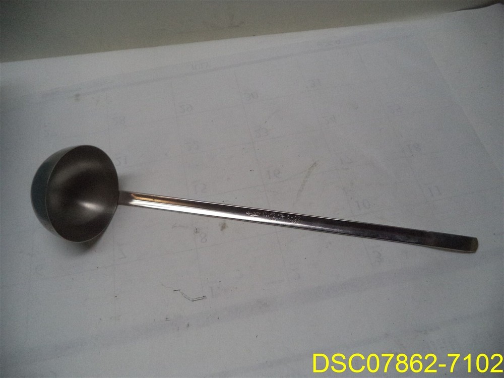 Straight End: Vollrath 58460 Bright Finish Stainless Steel 6 Ounce Ladle