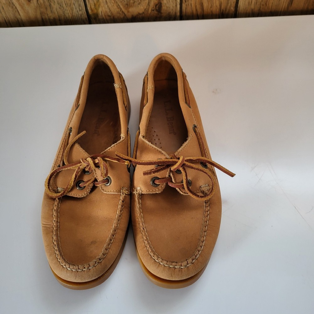 LL Bean Women's Tan Slip On Boat Shoes Size 8.5