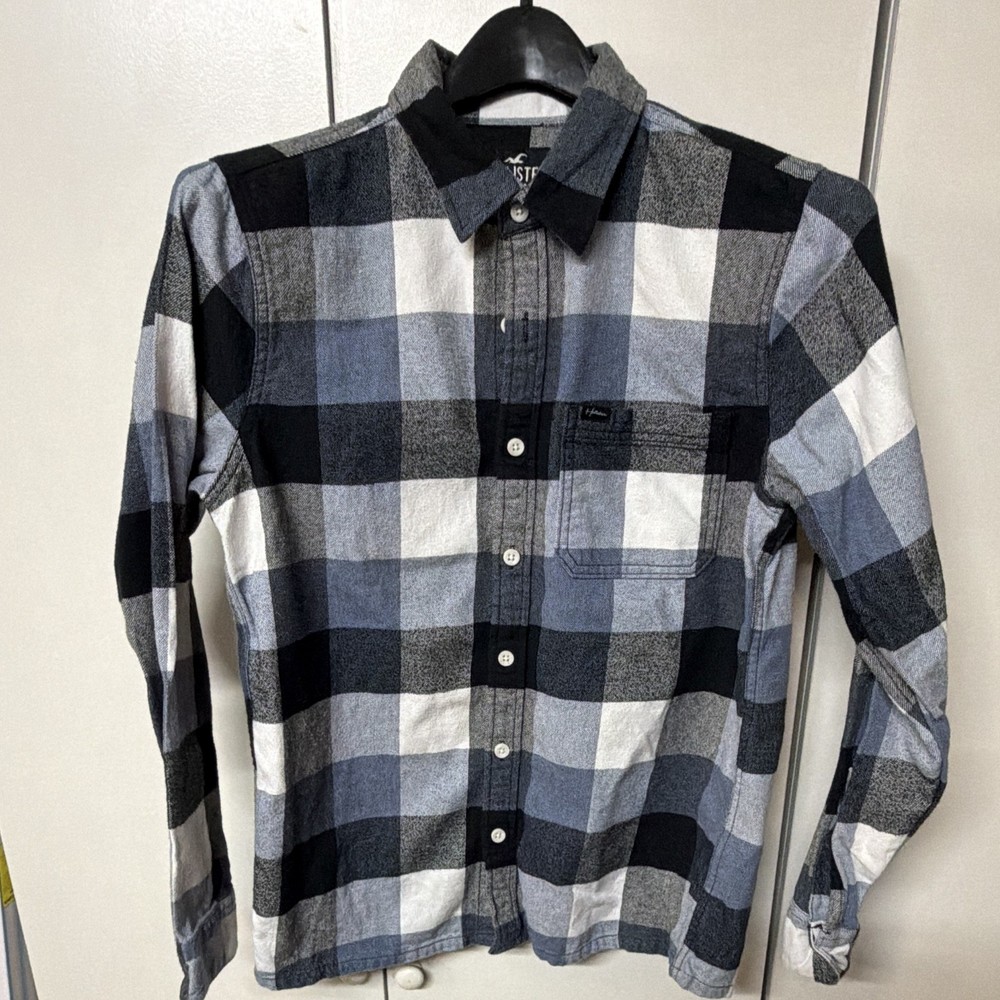 Hollister Men's Small Black/White/Gray/Blue Plaid Flannel Button-Up Shirt