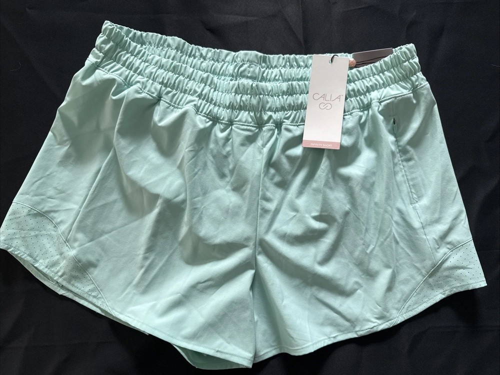 NWT CALIA infinity Run Shorts Women’s Medium Pistachio Mint Mid Rise 3 Inseam