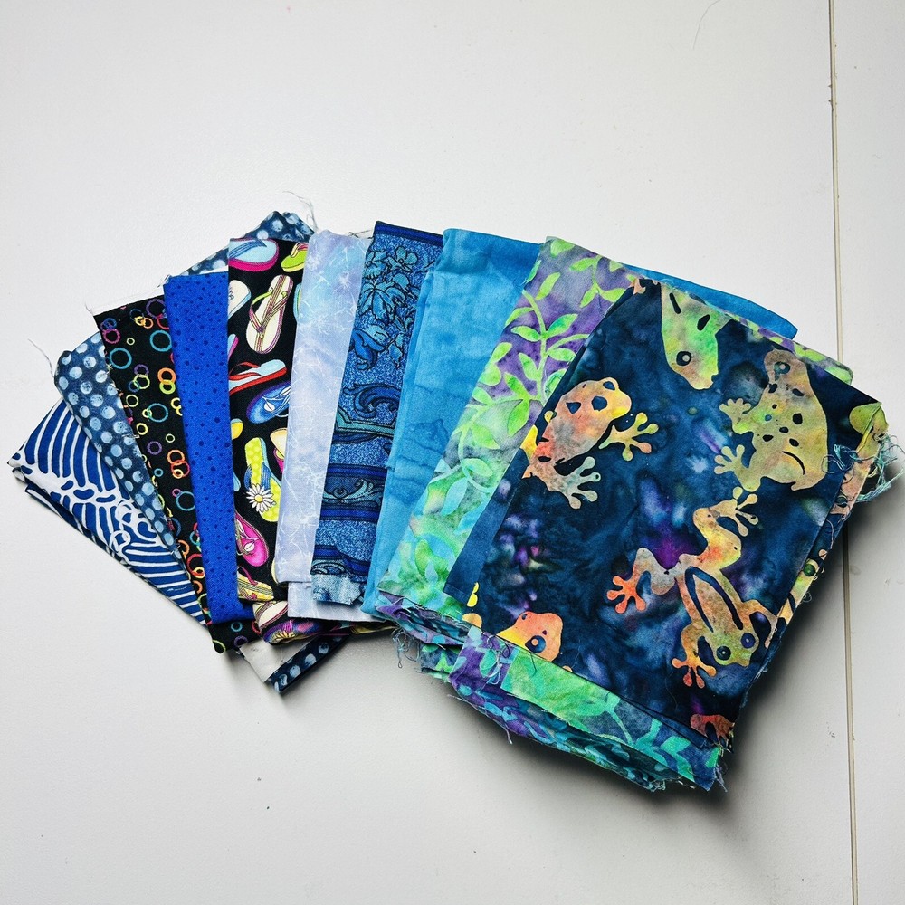 1 lb Bundle of 100% Cotton Fabric. Blue Tones.