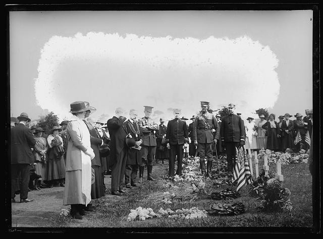 Photo:1918 Military Funeral Cemetery Crowd Flags Uniforms Memorial Service