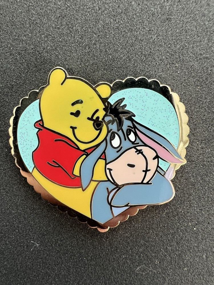 FLAWED - Disney FANTASY Pin - Winnie The Pooh - Pooh Eeyore Hug Heart