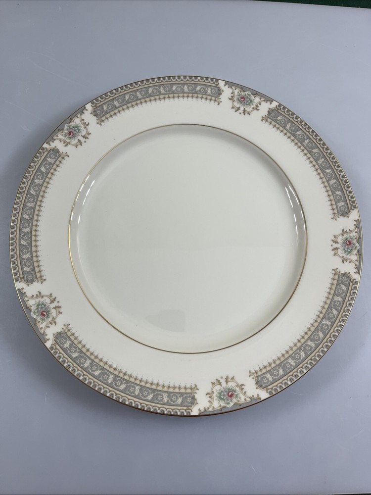 Mikasa Ivory China - Richelieu - Dinner Plate - M2002 - 10 7/8