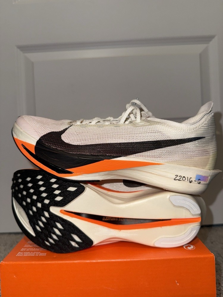 Nike ZoomX Streakfly 2 Proto Men's Size 6 / 7.5W Sail Total Orange HF6417-100