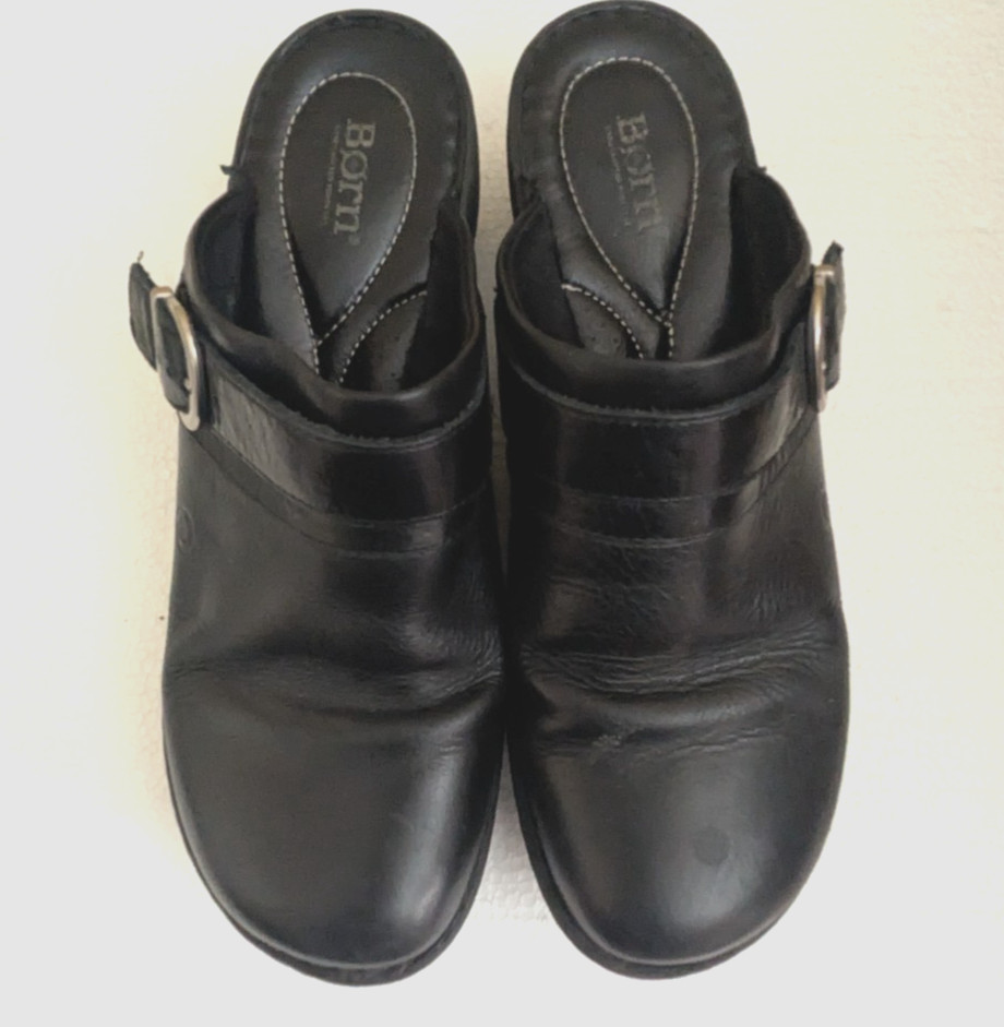 Born Womens Size 10M Black Leather Slip On Clogs Avoca Style Mules Cushioned