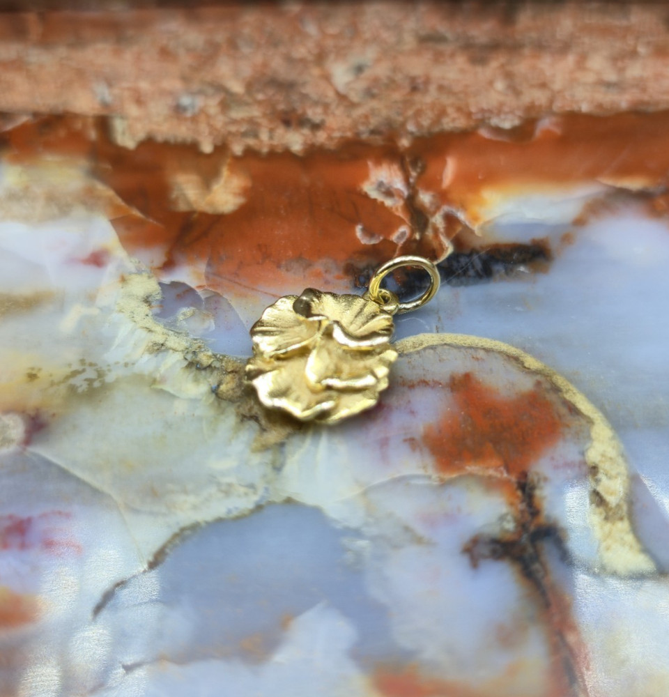 James Avery Retired 14k Botanical Charm