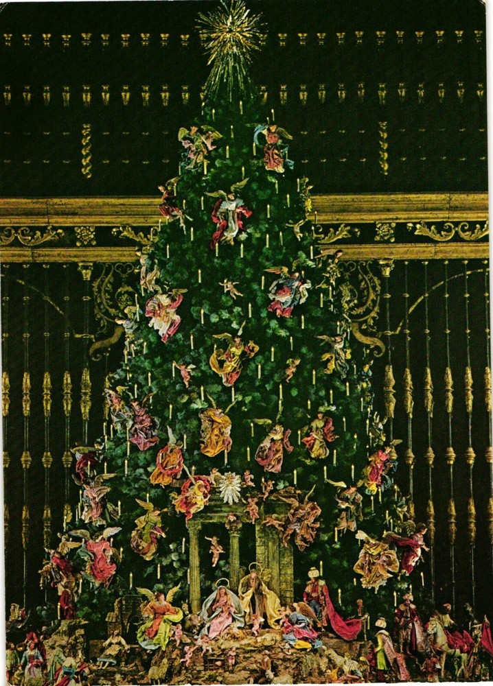 Vintage Unposted Continental Postcard CHRISTMAS TREE METROPOLITAN MUSEUM OF ART