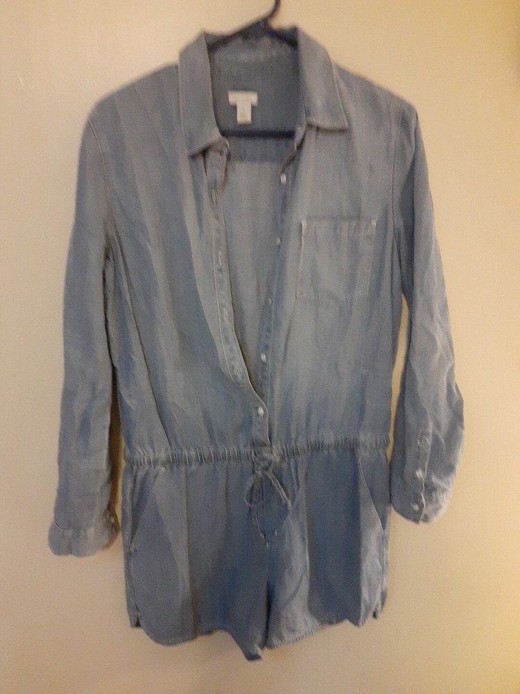 Hinge Jumpsuit Women's Size Medium Light Blue Romper Long sleeves shorts