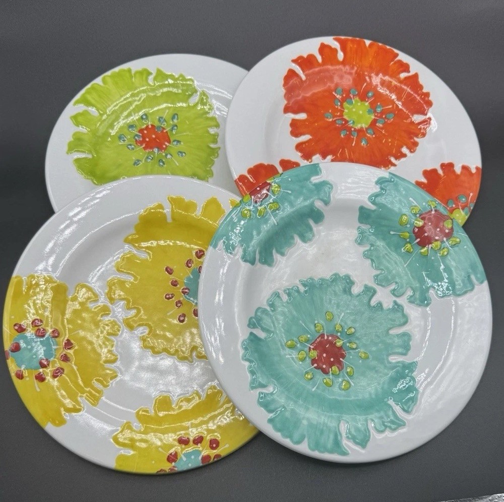Laurie Gates Melamine Floral Appetizer Salad Plates 8.5