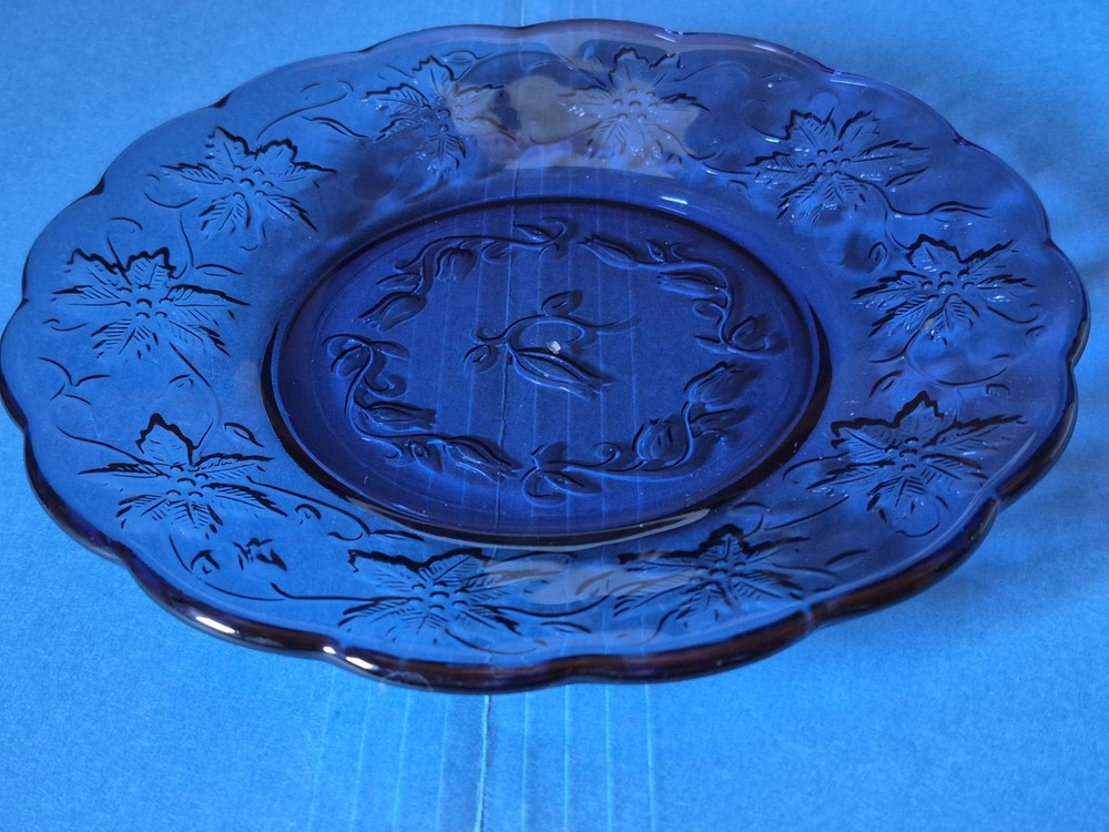 Princess House Fantasia Blue Luncheon Plate With Scalloped Edge 8 inch Set Of 4