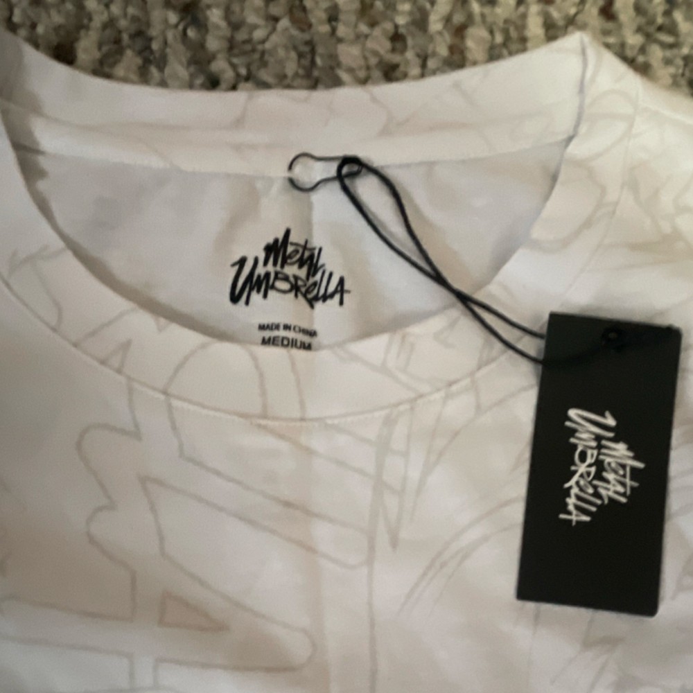 Metal Umbrella Graphic Print Cotton White Men's M Crew Neck Long Sleeve T-Shirt