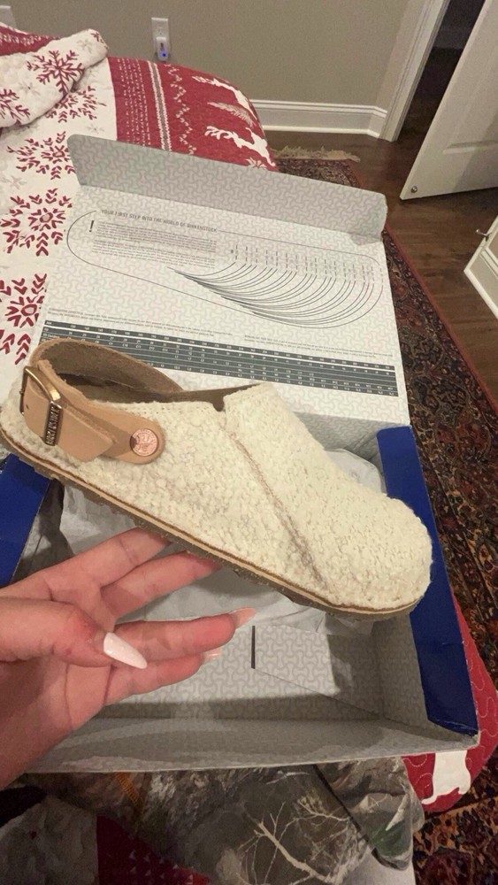Fuzzy White Birkenstocks Size 8