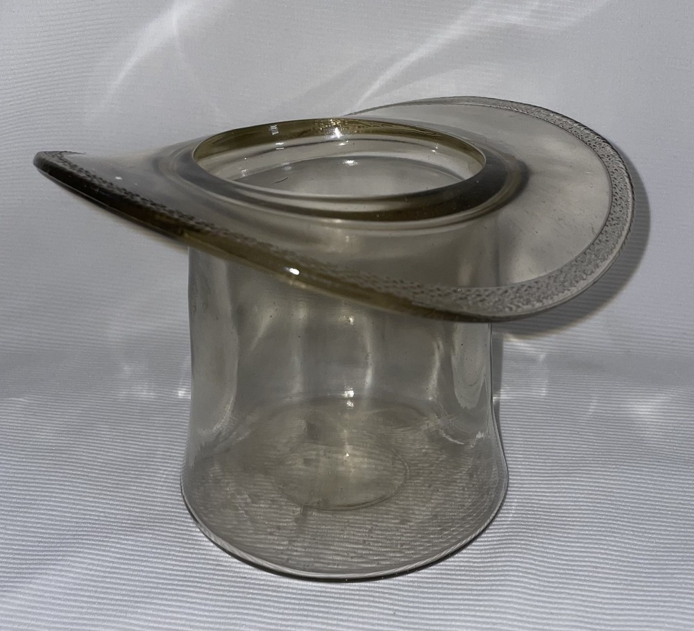 Blenko Hand-Blown Glass Top Hat Vase 4 7/8