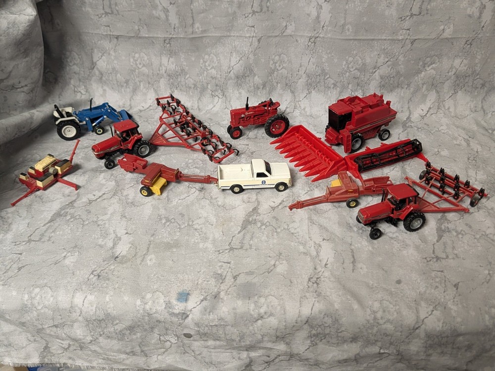 ERTL Lot of 13 Tractors & Implements 1/64 scale DIECAST Ford, New Holland, Case