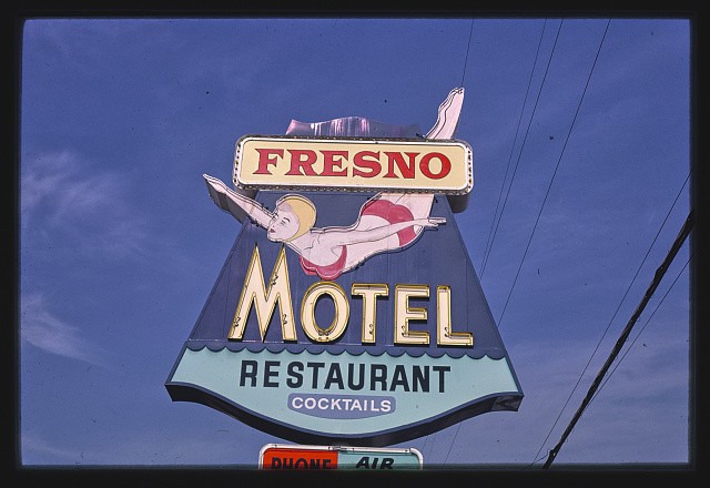 Photo:Fresno Motel sign, California, Fresno