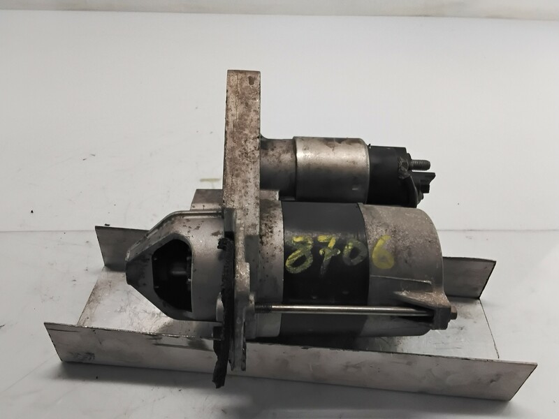 233007970R bracket starter Renault Megane III Sport Tourer Dynamique 1830585