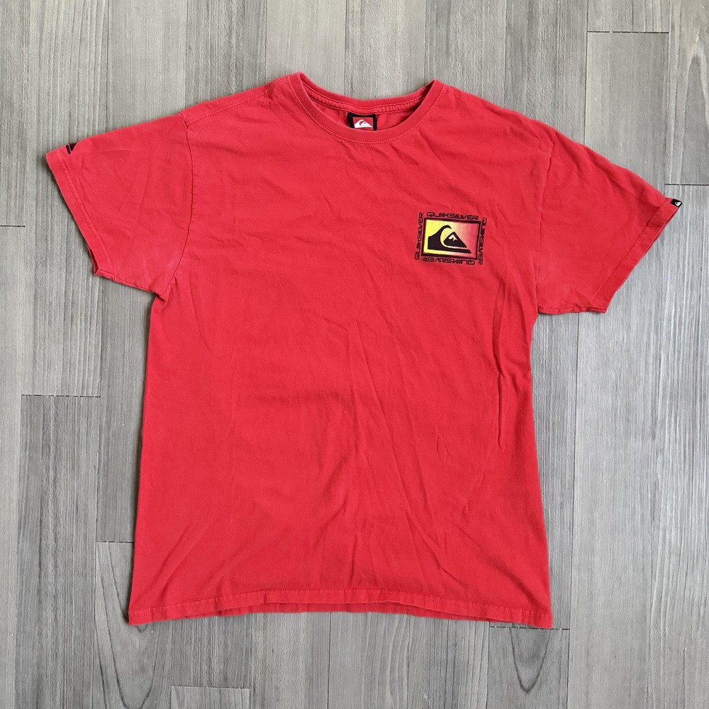 Quiksilver Shirt Mens Medium Red Surfer Wave Graphic T-Shirt Tee Surf Beach