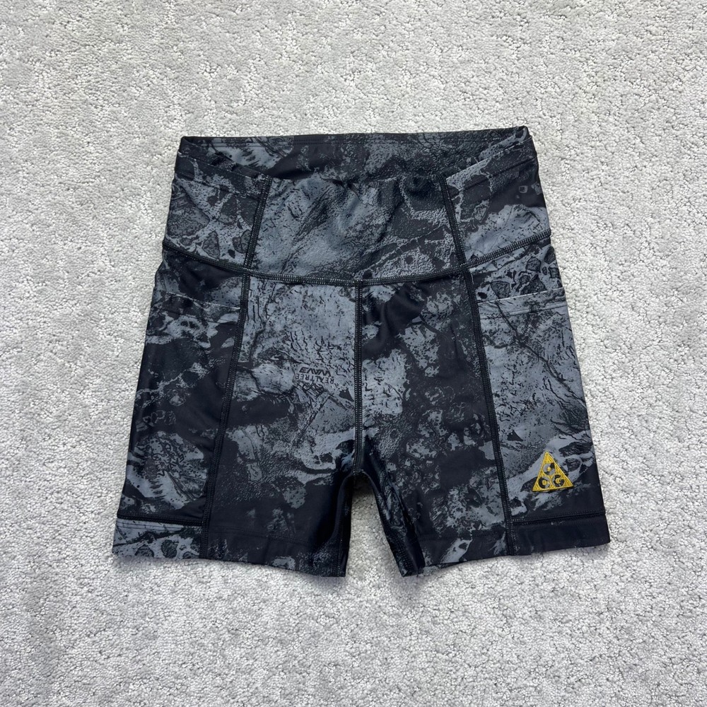 Nike ACG Shorts Womens XS Black Crater Lookout Dri-FIT ADV Realtree Wave Camo