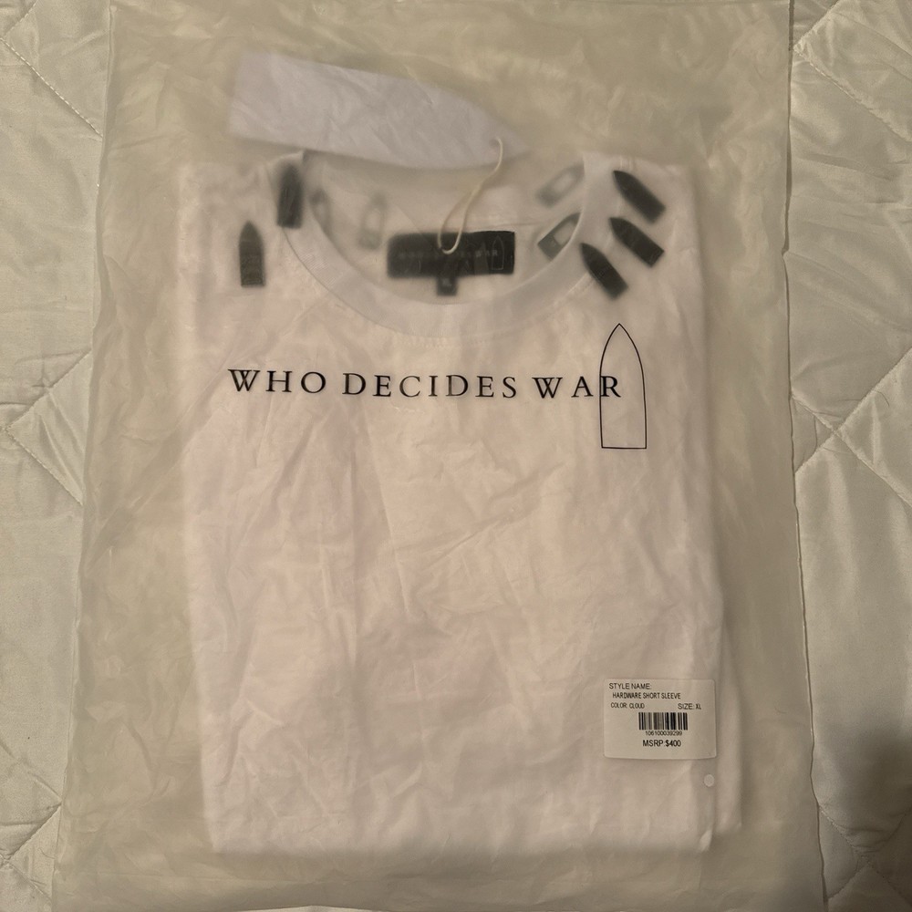 Who Decides War Men’s Hardware XL T-Shirt Short Sleeve