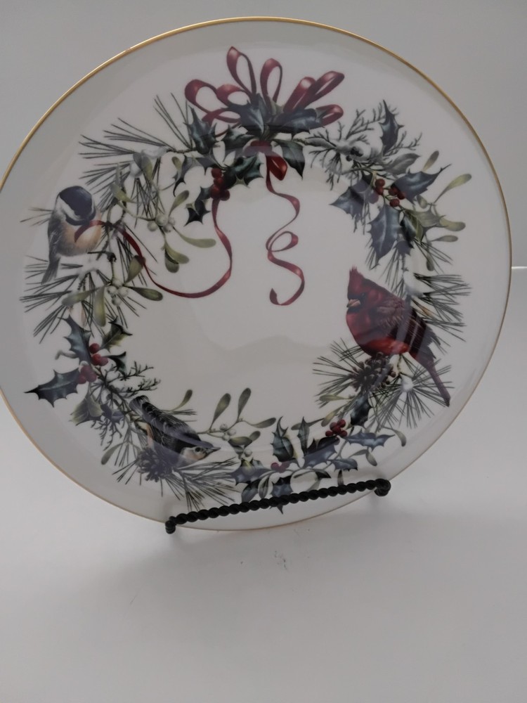 Lenox Winter Greetings by Catherine McCling DInner Plate Birds Cardinal 1995