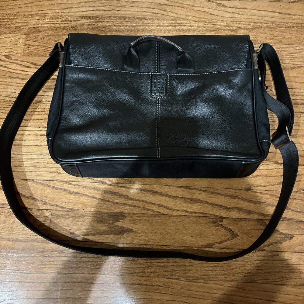 Boconi Black Leather Milano Grain Briefcase Messenger Bag W/Shouulder Strap 17