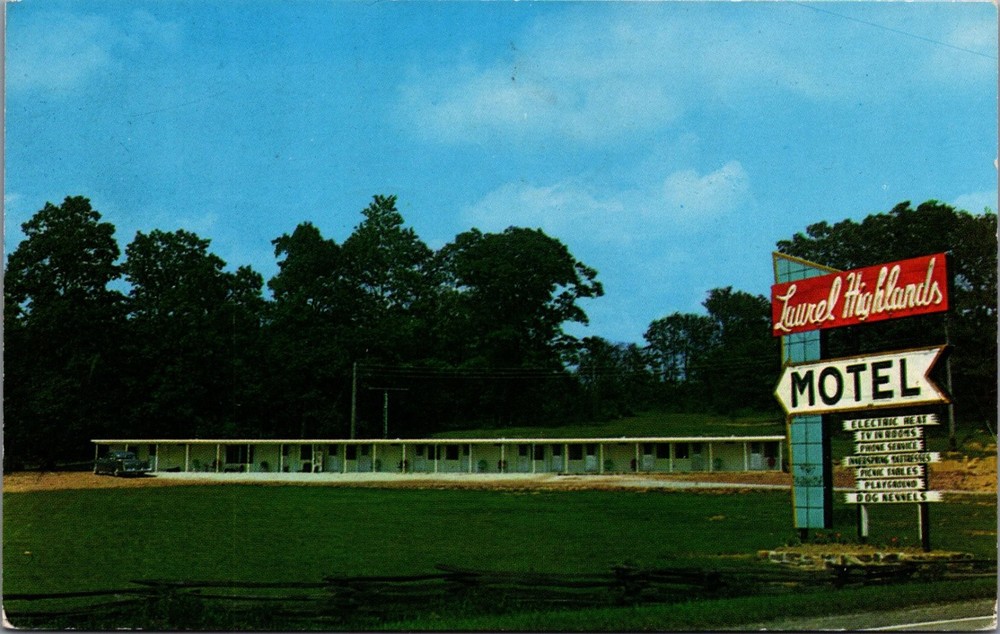 Laurel Highlands Motel Chalk Hill PA Postcard Vintage Chrome 1960s Lincoln Stamp
