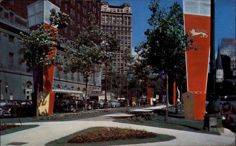 Washington Blvd Statler Hotel Detroit Michigan vintage cars ~ 1950s-60s postcard