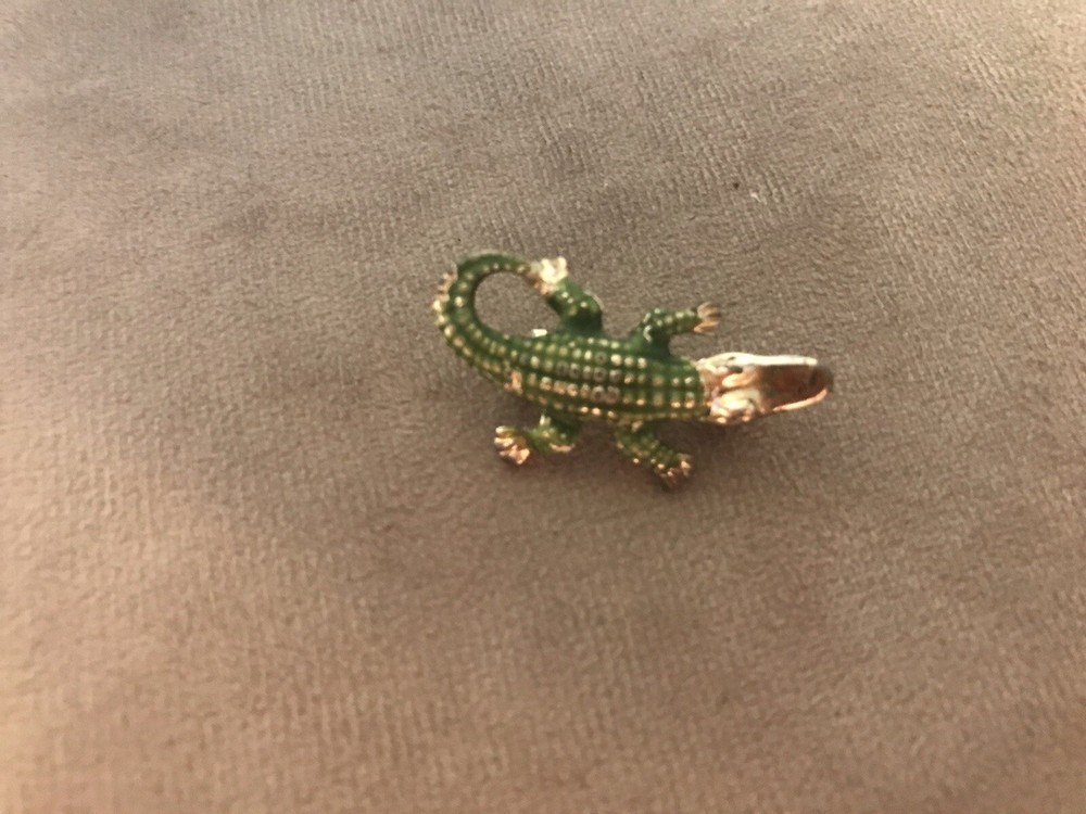Gerrys Green Teeny Alligator Scatter Pin Texture Character Cute Aquatic Animal
