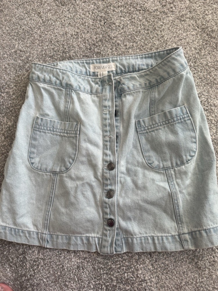 Forever 21 Women's Jean Mini Skirt Front Buttons Light Wash Straight Size Medium