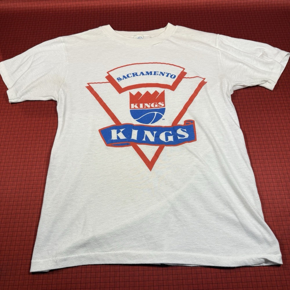 1980’s Sacramento Kings White T-Shirt Medium Vintage Single Stitch Made In USA