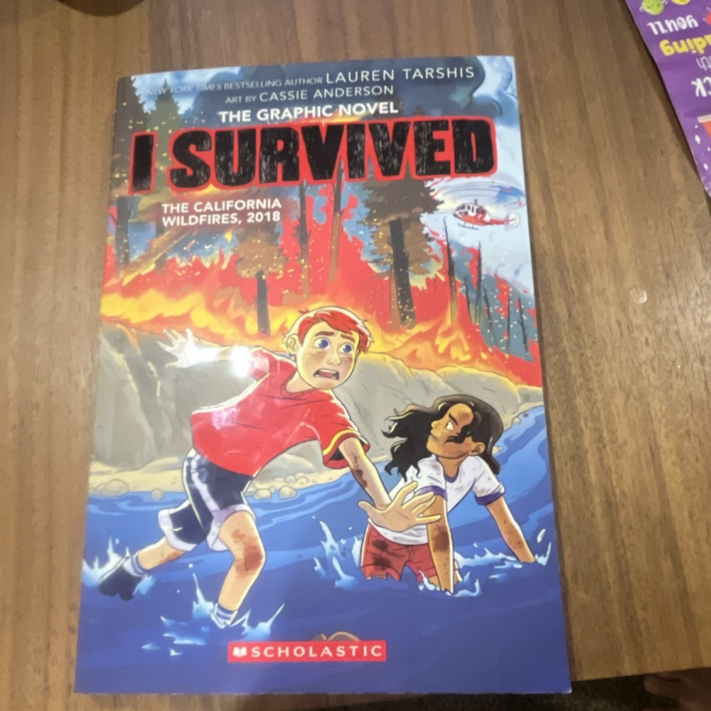 I Survived: The California Wildfires, 2018 Graphic Novel by Tarshis, Scholastic
