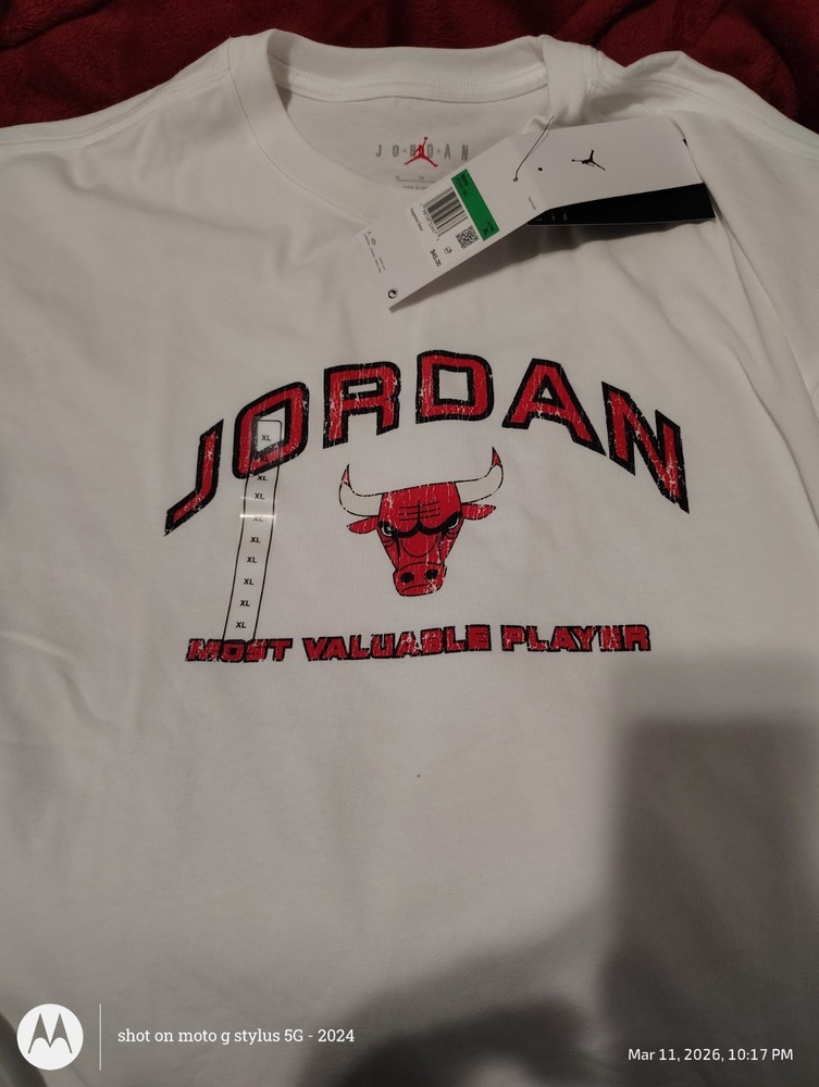Nike Air Jordan Men’s XL Chicago Bulls Most Valuable Player T-Shirt White NWT