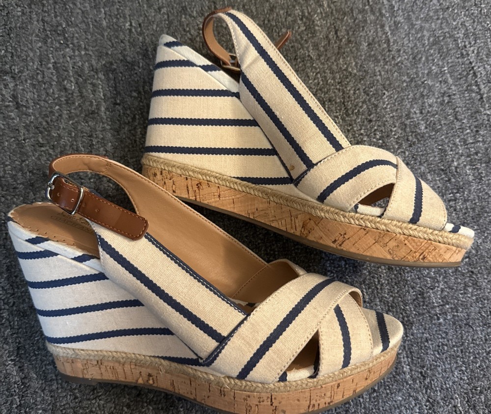 Coach & Four Striped Wedge Slingback Heels White Blue Size 8.5