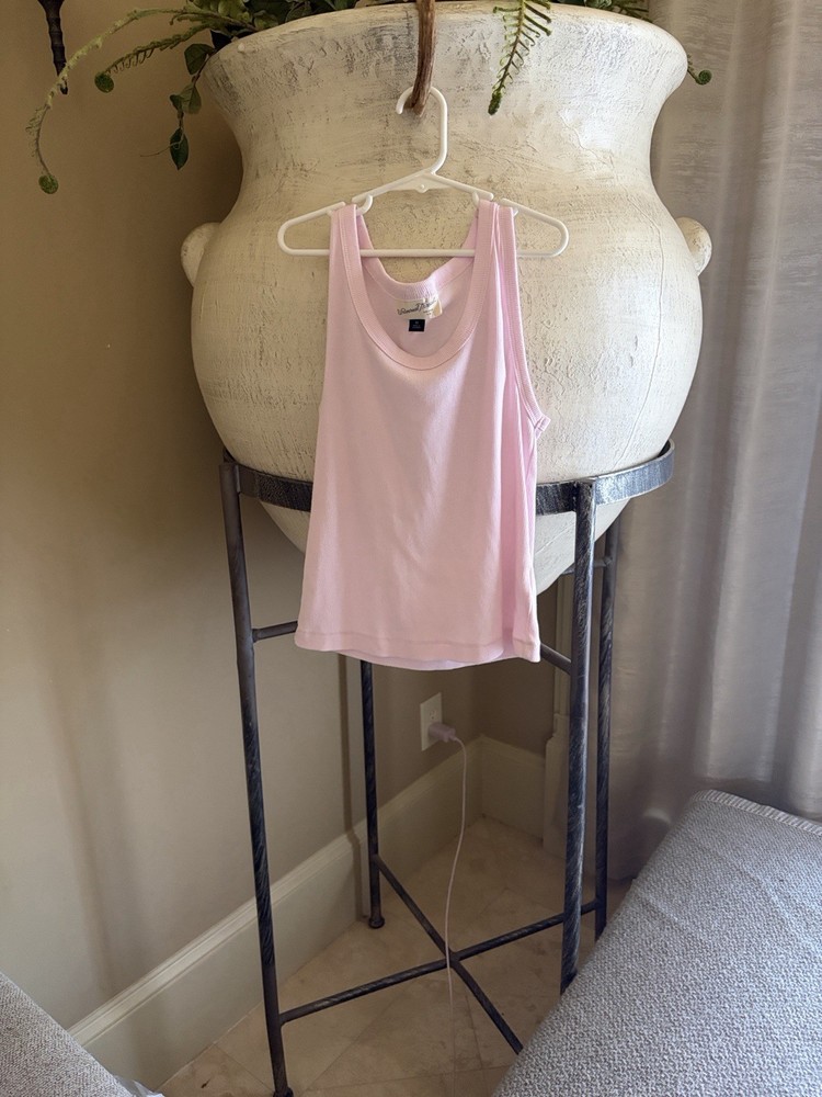 Universal Thread Pink Ribbed Knit Sleeveless Tank Round Neck Size M
