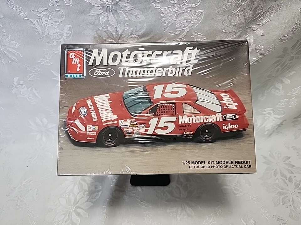 AMT ERTL~Motorcraft Ford Thunderbird #15~ Kit #6162 Factory Sealed  1/25 Scale
