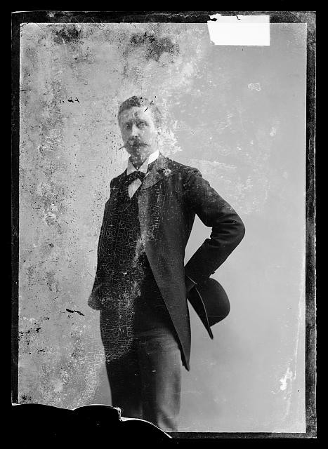 Photo:Unidentified Man Portrait in Suit Bowler Hat c1873-1916