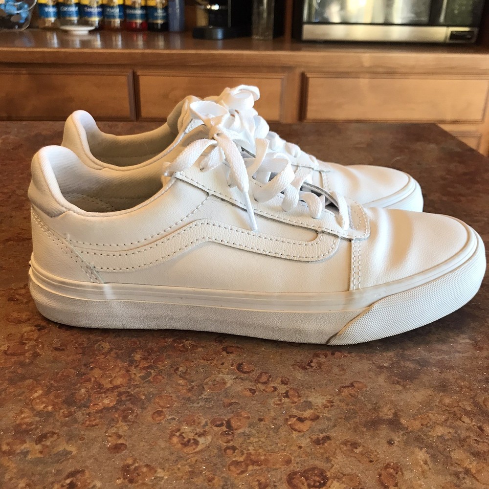 Women’s Size 7 Vans Old Skool Skate Sneaker White Lace Up Low Top Comfort 721356