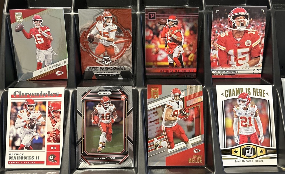 Kansas City Chiefs 8 Card Lot Patrick Mahomes Travis Kelce Isiah Pacheco Panini