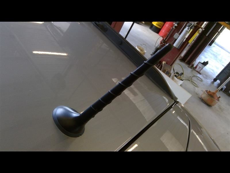COMPASNEW 2018 Car Antenna Model 363668 Universal Fit